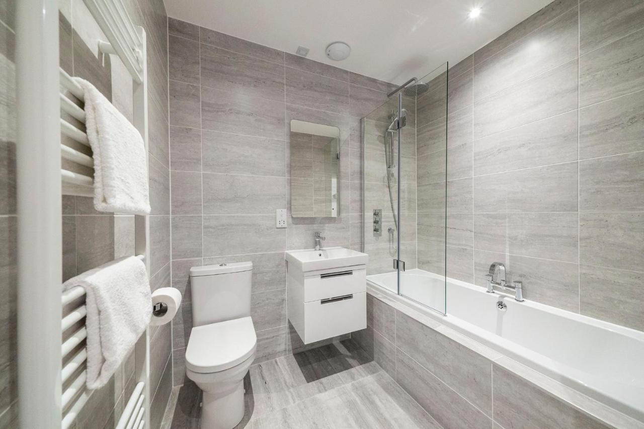 W. Queen St. Apt. Broughty Ferry Eksteriør billede