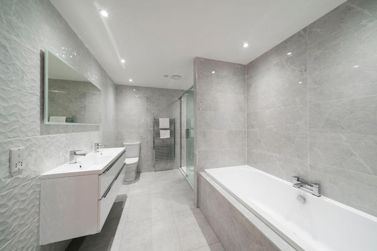 W. Queen St. Apt. Broughty Ferry Eksteriør billede